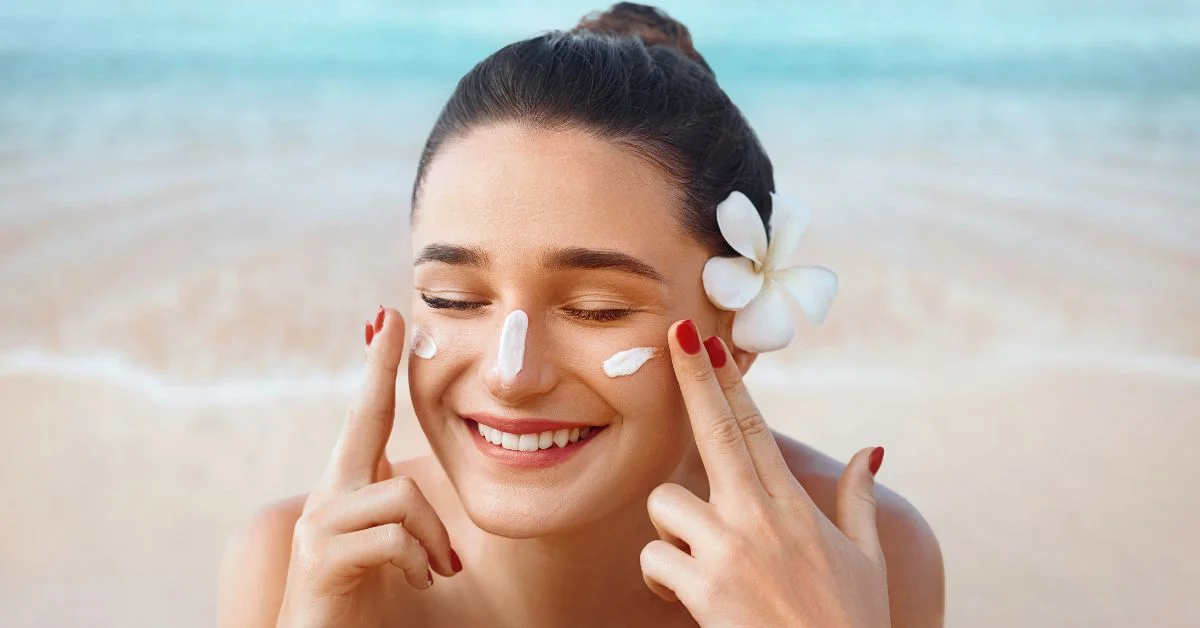 How does sunscreen work